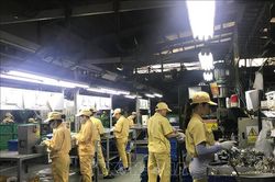 Công đoàn đem Tết đến với người lao động Thủ đô