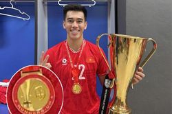 Tiến Linh gặp sự cố dở khóc dở cười về tấm HCV AFF Cup 2024