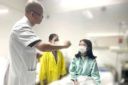 Cảnh báo nguy cơ biến chứng nghiêm trọng do tiêm filler tại nhà