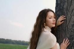 Thần thái tự tin, cuốn hút của Lý Nhã Kỳ trong bộ ảnh mới