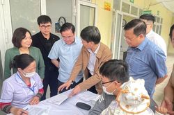 Quyết liệt triển khai chiến dịch tiêm vaccine sởi