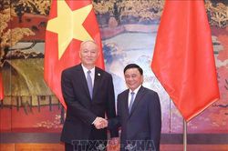 Thường trực Ban Bí thư Trần Cẩm Tú hội đàm với đồng chí Thái Kỳ, Bí thư Ban Bí thư, Chánh Văn phòng Trung ương Đảng Cộng sản Trung Quốc