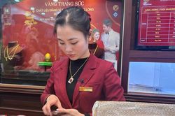 Giá vàng bật tăng mạnh, vàng nhẫn vọt lên 120 triệu đồng/lượng