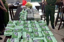 Công an Nghệ An phá đường dây ma túy xuyên quốc gia, thu giữ 60 bánh heroin và 37 kg ma túy đá
