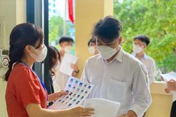 Môn thi nào tốt nghiệp THPT 2025 có nhiều điểm 10 nhất