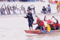 Cậu bé thành đại sứ du lịch tại Indonesia sau điệu nhảy gây 'sốt'