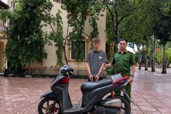 Vừa ra tù đầu năm, nam thanh niên 20 tuổi lại trộm xe máy, thủ sẵn hung khí chống trả