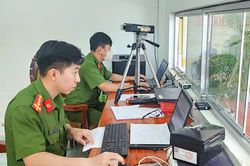 Cao điểm thu nhận thông tin, đổi Thẻ đảng viên đến hết tháng 8/2025