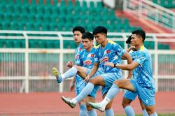 Đội tuyển Việt Nam trở lại tập luyện, chuẩn bị cho trận lượt về với Nepal