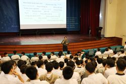 Trang bị kỹ năng an toàn và sức khỏe sinh sản cho học sinh Đinh Thiện Lý