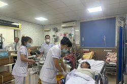 Triển khai bảo hiểm y tế bổ sung là tất yếu