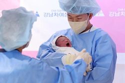'Hot' nhất Knet hôm nay không phải BTS mà là một thị trấn nhỏ của Hàn Quốc