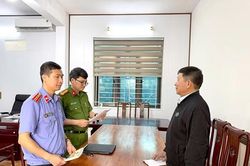 Phó giám đốc doanh nghiệp bị khởi tố vì bán hàng chục suất đất không xuất hóa đơn, kê khai thuế