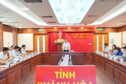 Cần xúc tiến việc thành lập các câu lạc bộ tiếng Anh