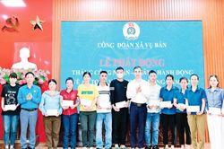 X&acirc;y dựng văn h&oacute;a an to&agrave;n trong sản xuất v&igrave; mục ti&ecirc;u ph&aacute;t triển bền vững