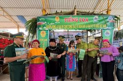Đưa pháp luật vào phiên chợ tình vùng cao biên giới