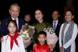 Tổng Bí thư, Chủ tịch nước Tô Lâm và Phu nhân bắt đầu thăm Singapore