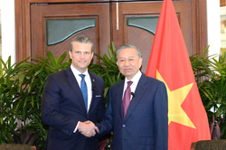 Tổng Bí thư, Chủ tịch nước Tô Lâm tiếp Bộ trưởng Quốc phòng các nước bên lề Đối thoại Shangri-La