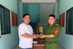 Tài khoản 'nhảy' thêm 206 triệu đồng, người đàn ông vội vàng tìm đến công an