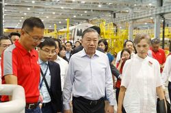 Tổng Bí thư, Chủ tịch nước Tô Lâm thăm Trung tâm Thử nghiệm Đường sắt Singapore