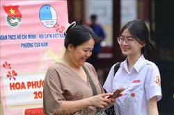 Hà Nội: Thí sinh bước vào môn thi đầu tiên Kỳ thi tuyển sinh lớp 10 công lập