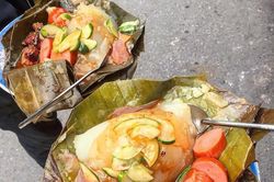 Những món ăn gắn với tuổi thơ của nhiều thế hệ người Hà Nội - quê hương Phương Oanh