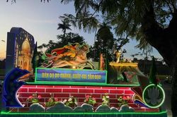 Huế: Trang nghiêm Lễ rước Phật từ Quốc tự Diệu Đế đến tổ đình Từ Đàm