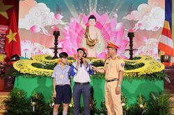 Lan tỏa pháp luật, xây dựng văn hóa giao thông tại cơ sở tôn giáo