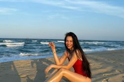Showbiz có một nữ ca sĩ sở hữu nhan sắc 'không tuổi', U45 vẫn trẻ đẹp như thiếu nữ, bí quyết 'lão hóa ngược' được tiết lộ gây chú ý