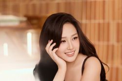 20 năm sau ngày đăng quang Hoa hậu Việt Nam, Mai Phương Thúy chọn cuộc sống bình lặng ra sao?