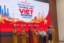 Vì sao ông Nguyễn Tiến Nam từng được trao chứng nhận 'Gương người tốt, việc tốt trong công tác nhân đạo'?