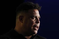 Nếu sinh muộn hơn 20 năm, Ronaldo sẽ c&ograve;n vĩ đại đến đ&acirc;u