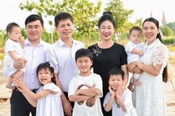 3 chị em lấy 3 anh em ruột ở Nghệ An, thông gia thân thiết như người một nhà