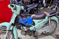 Khách chịu chi tiền bảo dưỡng xe chạy xăng E10, thợ sửa xe hốt bạc