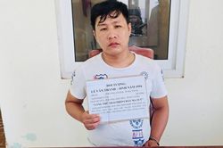 Bắt đối tượng bán 'đá' tại cảng cá