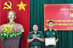 Gia Lai: Khen thưởng quân nhân dũng cảm cứu cháu bé bị nước cuốn