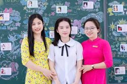 Nữ sinh phố núi chinh phục ngôi thủ khoa chuyên Văn Hà Tĩnh
