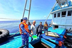 Bắt tàu vận chuyển hơn 150.000 lít dầu trái phép trên vùng biển Tây Nam.