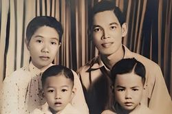 Cuốn sổ tay của anh hùng, liệt sĩ Lê Thị Riêng