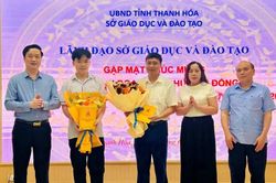 Khen thưởng học sinh Trường THPT Chuyên Lam Sơn đoạt Huy chương Đồng APMO 2026