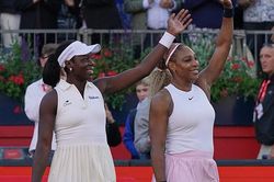 Nóng nhất thể thao tối 10/6: Serena Williams tăng 9.407 bậc trên bảng xếp hạng WTA