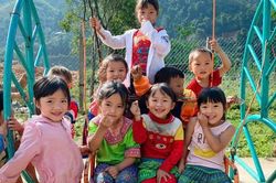 Nghị quyết số 71-NQ/TW - Chiến lược cốt l&otilde;i tạo đột ph&aacute; về gi&aacute;o dục v&agrave; đ&agrave;o tạo (B&agrave;i 3): Để kh&ocirc;ng trẻ em n&agrave;o bị bỏ lại ph&iacute;a sau