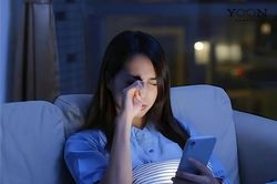 Nhiều người đổ lỗi cho điện thoại, nhưng 6 thói quen này còn gây hại cho đôi mắt hơn nhiều