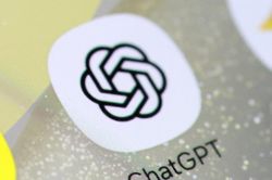 ChatGPT hướng dẫn mua hàng trên website lừa đảo