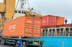 Khơi thông mạch logistics vùng ĐBSCL