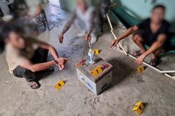 Bắt quả tang 'ổ nghiện'
