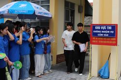 Hơn 7.850 thí sinh toàn tỉnh hoàn thành môn thi đầu tiên