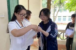 Gần 4.500 thí sinh Lai Châu nỗ lực vượt 'cửa ải' môn toán