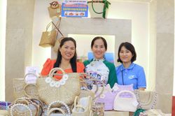 Kh&aacute;nh H&ograve;a thực hiện Đề &aacute;n Hỗ trợ hợp t&aacute;c x&atilde; do phụ nữ tham gia quản l&yacute;