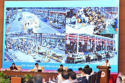 Hình thành 'sếu đầu đàn' trong ngành công nghiệp vật liệu, cơ khí